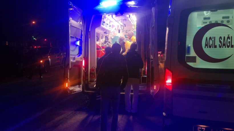 Sinop’ta iki otomobil çarpıştı: 2 ölü, 2 yaralı - Resim: 1