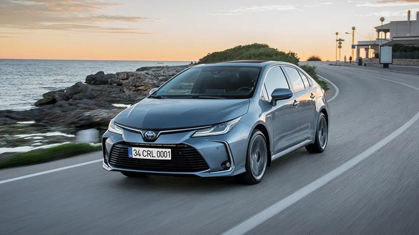 Toyota 200 değil tam 350 bin TL birden indirdi; İddialı marka en dibe çekti - Resim: 4