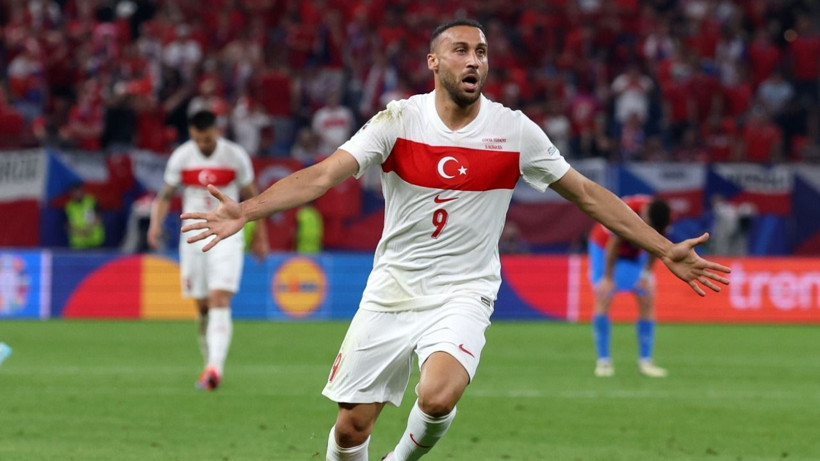 Cenk Tosun'a Süper Lig'den sürpriz talip! Eski Fenerbahçeli istiyor - Resim: 1