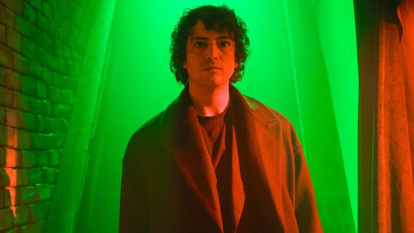 Deha dizisi izleyicisi gelen haberle yıkıldı; Başrol oyuncusu kadrodan çıkarıldı - Resim: 2