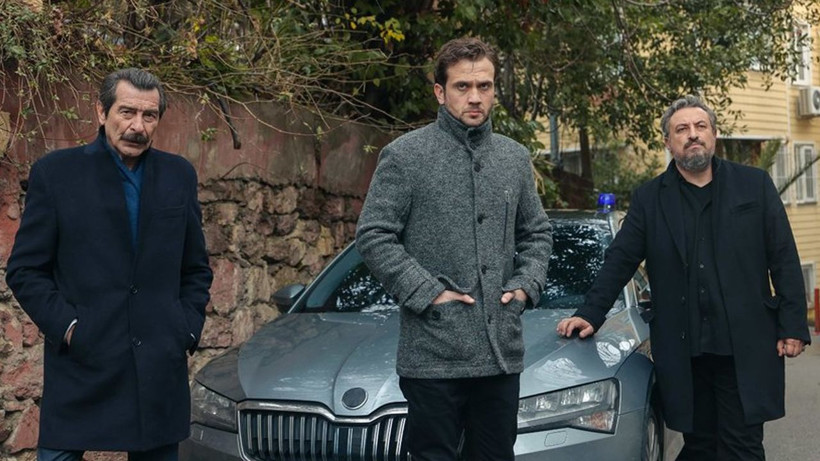 Deha dizisi izleyicisi gelen haberle yıkıldı; Başrol oyuncusu kadrodan çıkarıldı - Resim: 3