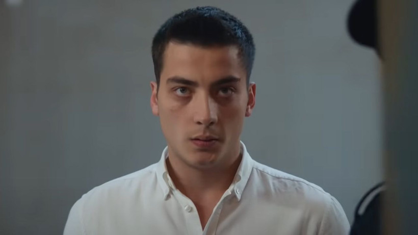 Uzak Şehir dizisinin sevilen ismi kadrodan çıktı; Herkes şoke eden o sahneyi konuşuyor - Resim: 4