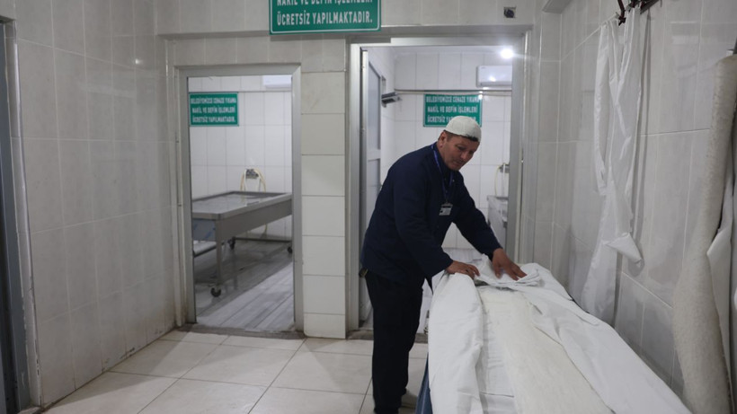 Depremde günde 40 cenaze yıkayan gassal anlattı: O anlar için tüyler ürperten sözler - Resim: 1