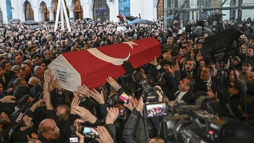 Ferdi Tayfur'un kemiklerini sızlatan sözler; Tuğçe Tayfur o adanın ne olduğunu açıkladı - Resim: 3