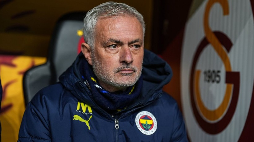Fenerbahçe'de Jose Mourinho şoku yaşanıyor! Yine olmadı - Resim: 1
