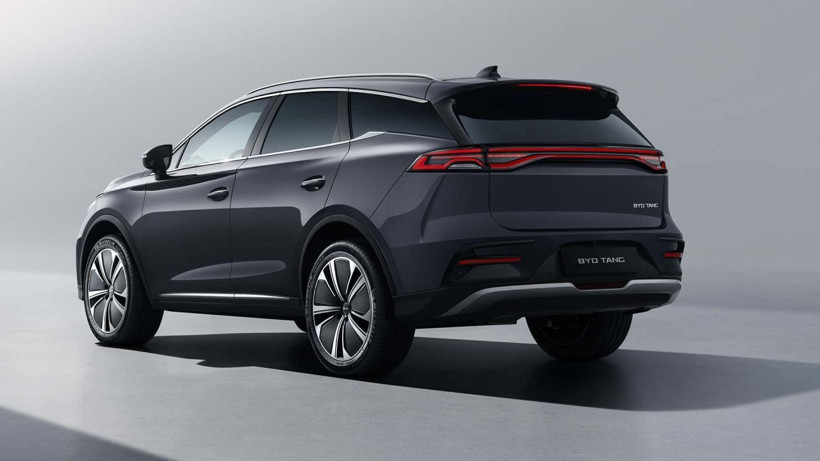 3.675.000 TL’lik bu canavar Türkiye’de: Arabasız kalanlar bu haberi okumasın! - Resim: 1