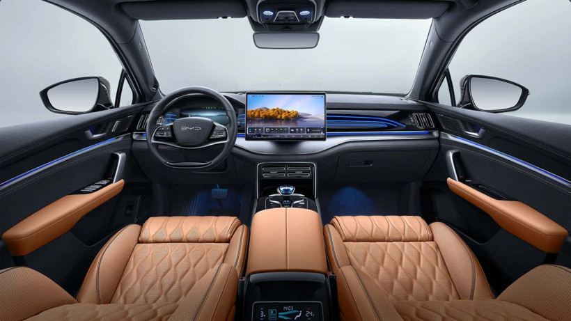 3.675.000 TL’lik bu canavar Türkiye’de: Arabasız kalanlar bu haberi okumasın! - Resim: 2