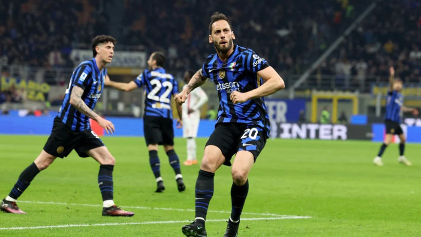 Hakan Çalhanoğlu'nun gol attığı maçta Inter 3 puanı kaptı - Resim: 3