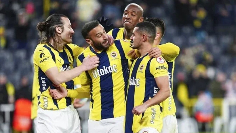 Ve Rangers maçı sonrası Fenerbahçe'den ayrıldı, Kanarya'da büyük kriz - Resim: 3