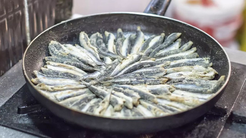 Hamsi kokusunu tarihe gömen yöntem: 1 tane kağıt yetiyor - Resim: 2