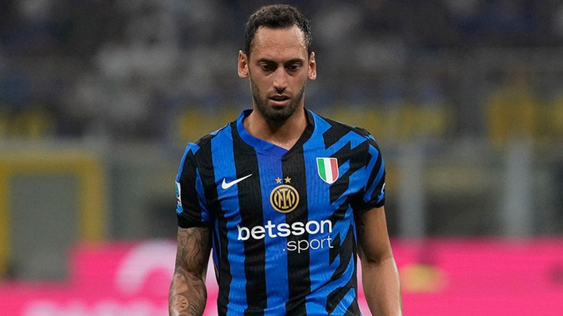 Hakan Çalhanoğlu Inter ile yollarını ayırdı; Yıldız futbolcu iki yıllığına dünya devinde - Resim: 4