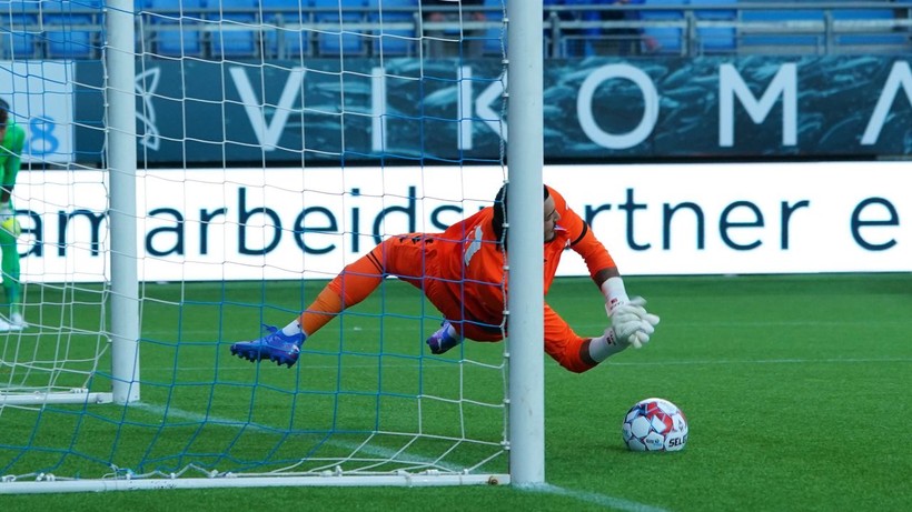 Ve Trabzonspor’da Uğurcan Çakır dönemi bitti; Yılın transferinde olay ayrıntı - Resim: 2
