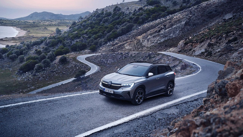Renault Austral fiyatlarını görenler bayiye koştu; Bu kadarını kimse beklemiyordu - Resim: 1