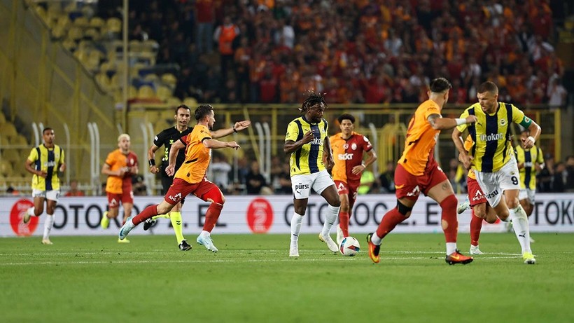 Galatasaray ve Fenerbahçe'nin kalan maçları ne olur? Yapay zeka ligi alt-üst edecek; 1 puan farkla şampiyon - Resim: 1