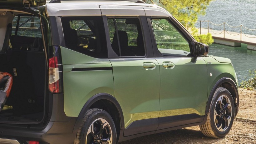 Ford, Courier modelinin fiyatını dibe çekti; Nisan ayında bu indirim tahmin edilmemişti - Resim: 1