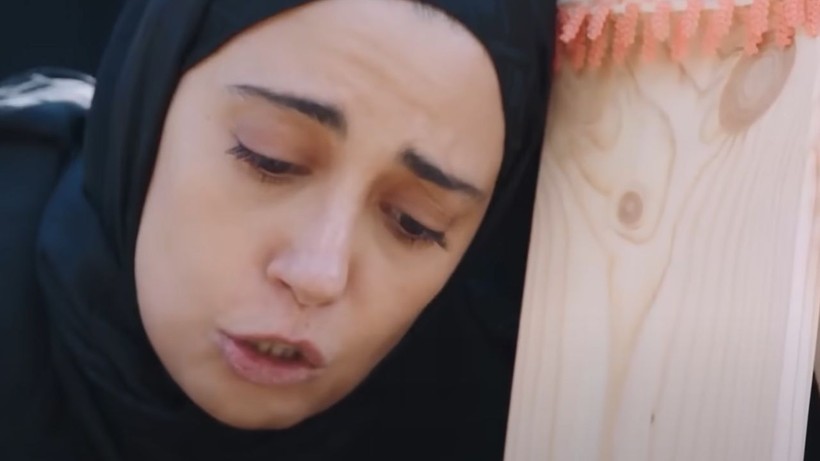 Kızılcık Şerbeti dizisinde sonunda bu da oldu; İzleyici o sahneyi hemen kapattı - Resim: 1