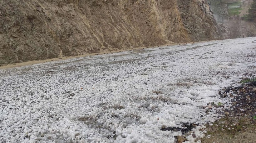 Adana'da dolu yağışı: Tarım arazileri zarar gördü - Resim: 2