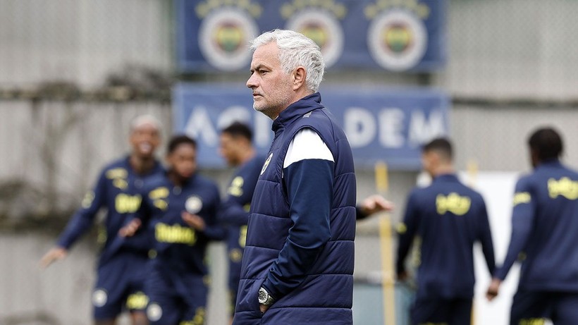 Mourinho için Portekiz bombası! Fenerbahçe ve Ali Koç’un planlarını altüst edecek transfer iddiası - Resim: 3