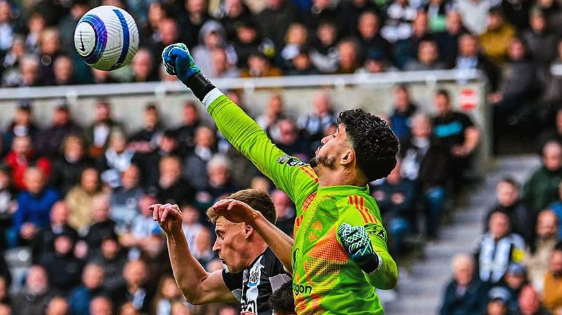 Altay Bayındır Manchester United'a veda etti; Süper Lig’deki adresi bakın neresi oldu - Resim: 1