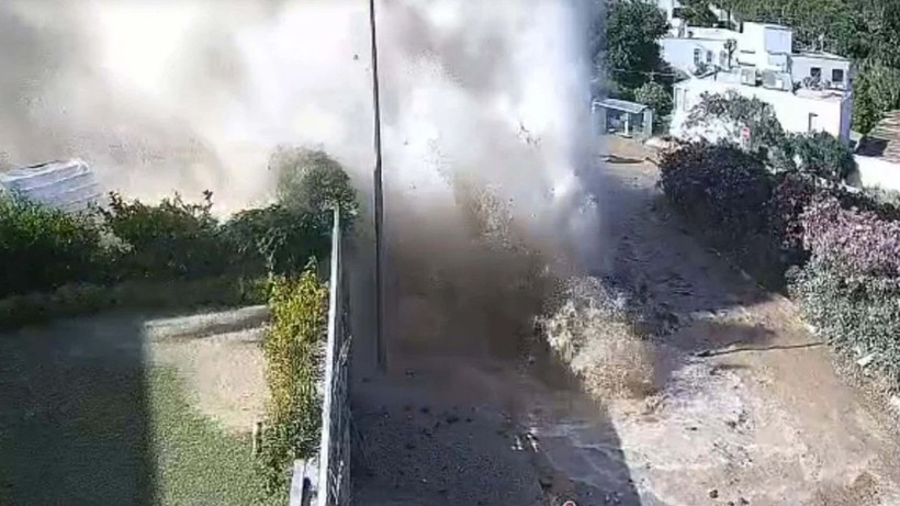 Bodrum'da yine isale hattı patladı: 9 evi su bastı - Resim: 1