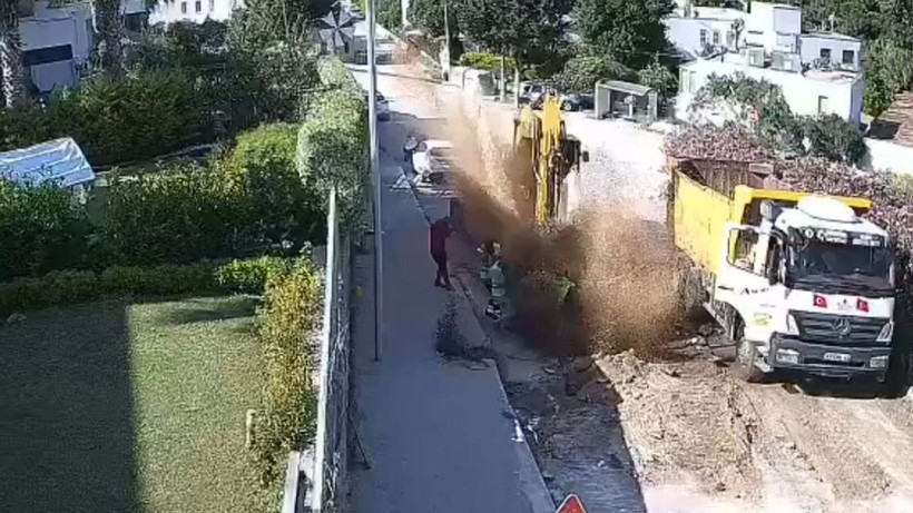 Bodrum'da yine isale hattı patladı: 9 evi su bastı - Resim: 3