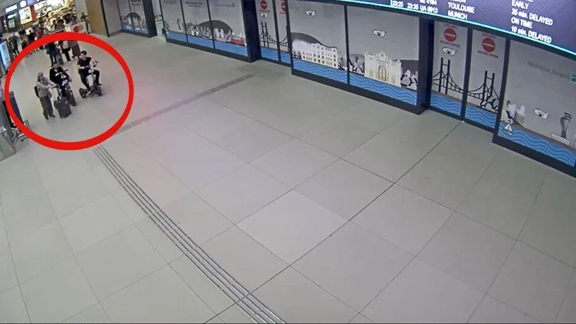 X-ray'de çıkmadı: Röntgene gönderdiler... Cinsel organlarından 6 kilo altın çıktı - Resim: 1