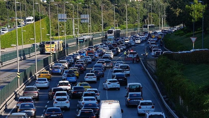 Sürücüler dikkat! Tek tek kaldırılıyor – Trafikte yeni dönem - Resim: 2