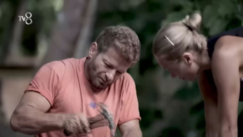 Survivor’da şok ayrılık: İsmail Balaban elendi, Meryem Kasap sinir krizi geçirdi! - Resim: 1