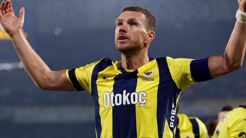Fenerbahçe'de Edin Dzeko için karar çıktı; Yıldız futbolcu o maçın ardından gidiyor - Resim: 2