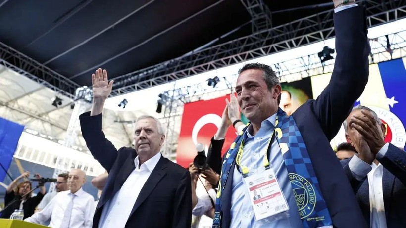 Fenerbahçe’de dev zirve: Koç ısrarcı! Camia ikiye bölündü - Resim: 3