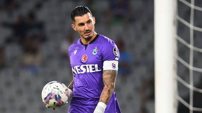 Yıldız kaleci Uğurcan Çakır ile anlaşma sağlandı; Süper Lig’de transferde ters köşe - Resim: 1