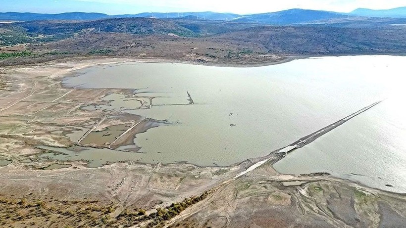 Turizm cennetinde tehlike çanları! Su seviyesi yüzde 13'e düştü - Resim: 2