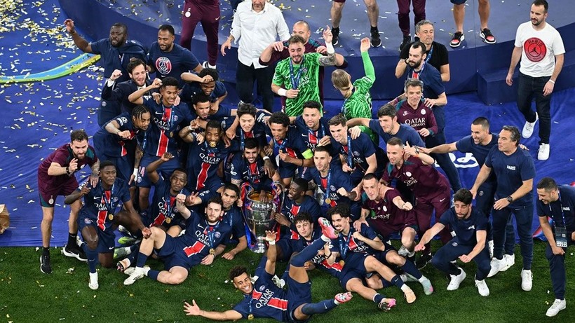 Hakan Çalhanoğlu, tarihe geçti - Resim: 2
