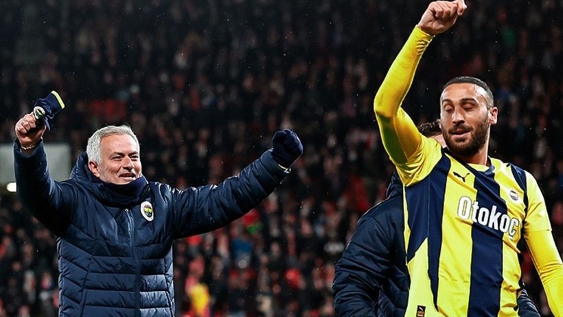 Cenk Tosun Fenerbahçe defterini kapattı; Yıldız futbolcu geri dönüyor - Resim: 2
