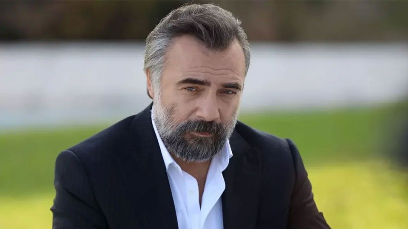 Ve Oktay Kaynarca o diziyle bomba gibi dönüyor; Sürpriz Anlaşma sağlandı - Resim: 2