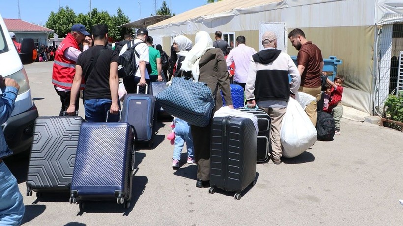 Suriyelilerin ülkelerine dönüşü yoğunluk kazandı - Resim: 4