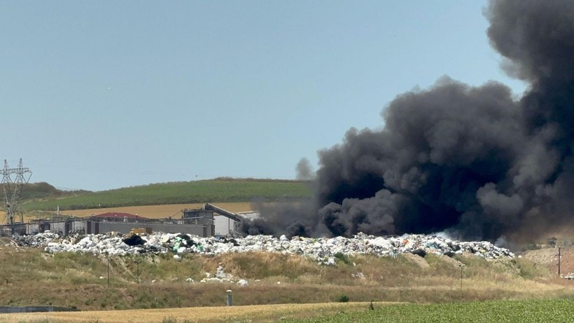 Tekirdağ'da geri dönüşüm tesisi deposunda yangın - Resim: 2