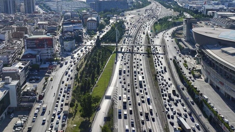 Yollarda bayram trafiği artıyor - Resim: 3