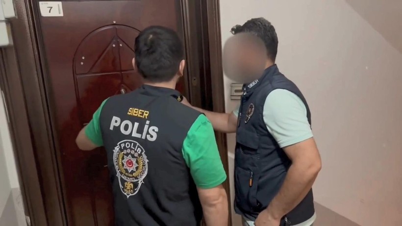 Yalova merkezli 5 ilde siber dolandırıcılık operasyonu - Resim: 4