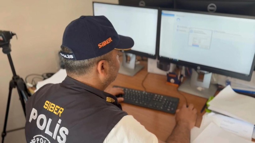 Yalova merkezli 5 ilde siber dolandırıcılık operasyonu - Resim: 3