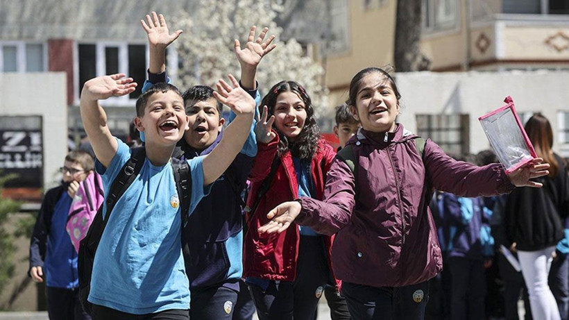 Öğrenciler sürpriz! Yaz tatili süresi açıklandı; Yeni takvime bakmadan plan yapmayın - Resim: 1