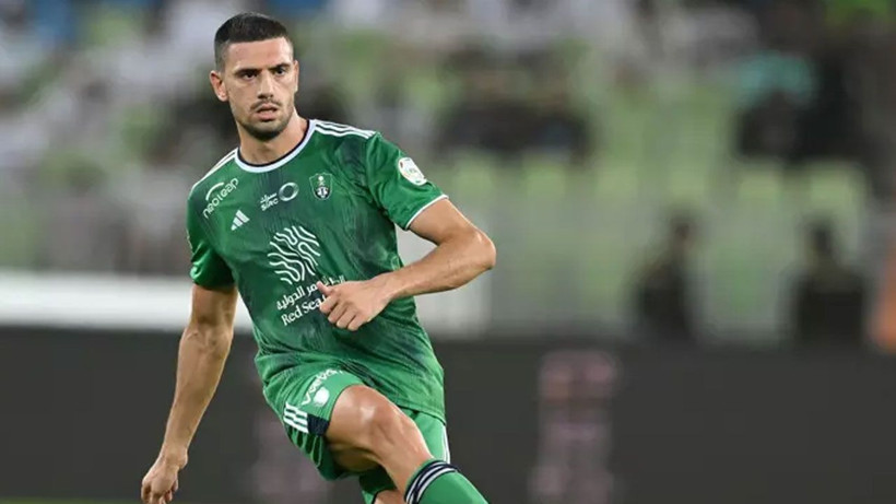 Ve Merih Demiral yıllar sonra Süper Lig'e geliyor; Yıldız futbolcu imza için geliyor - Resim: 1