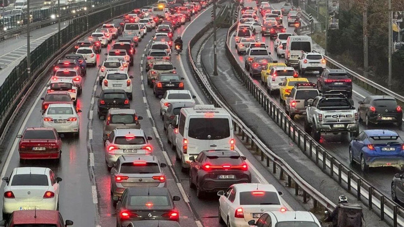 Artık her arabaya takılması zorunlu olacak; Trafikte yeni dönem için geri sayıma geçildi - Resim: 1