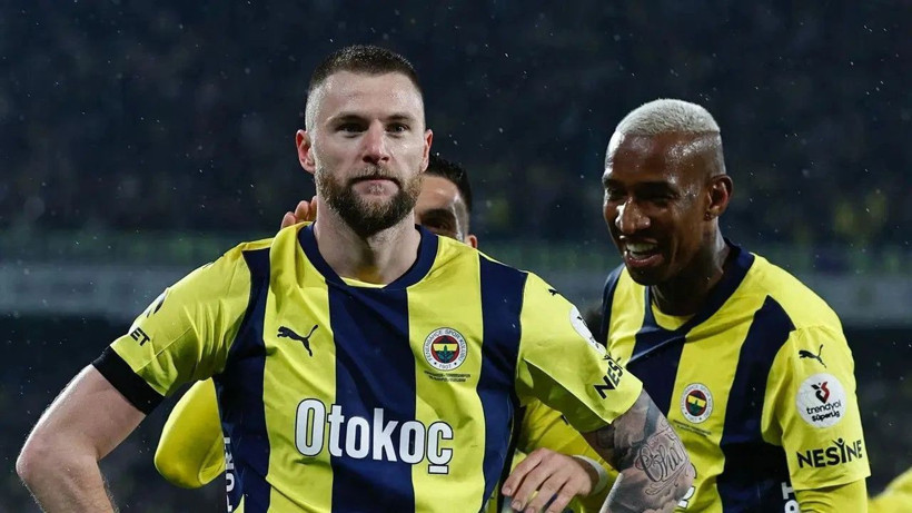 Fenerbahçe’de Skriniar transferi için Mourinho sahada: “Seninle yeniden çalışmak istiyorum!” - Resim: 1