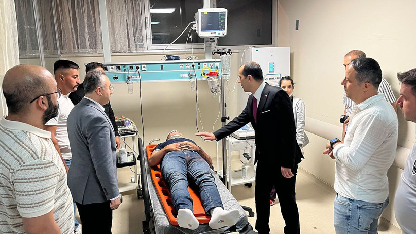 Çankırı'da hafif ticari araç, TIR’a çarptı! İki kişi hayatını kaybetti - Resim: 4
