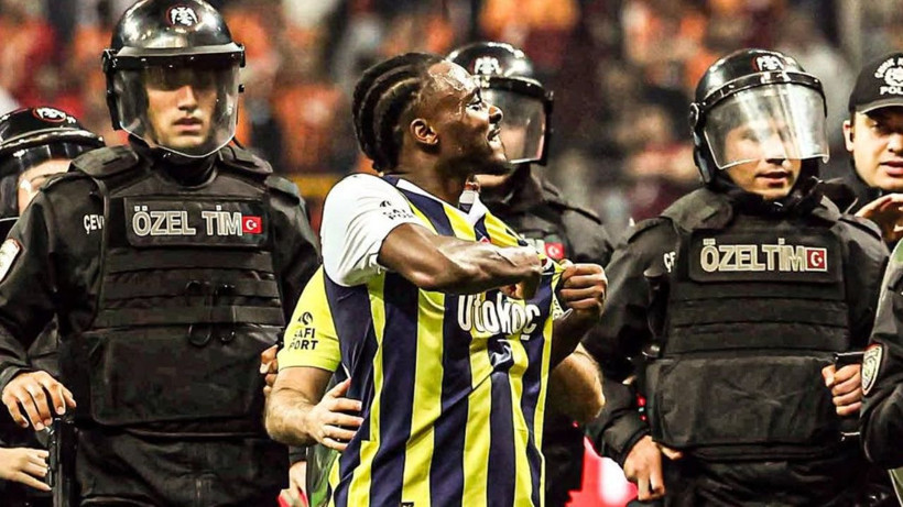 Ve Bright Osayi-Samuel Fenerbahçe'den ayrıldı; Beşiktaş taraftarı bu haber sonrası yıkıldı - Resim: 1