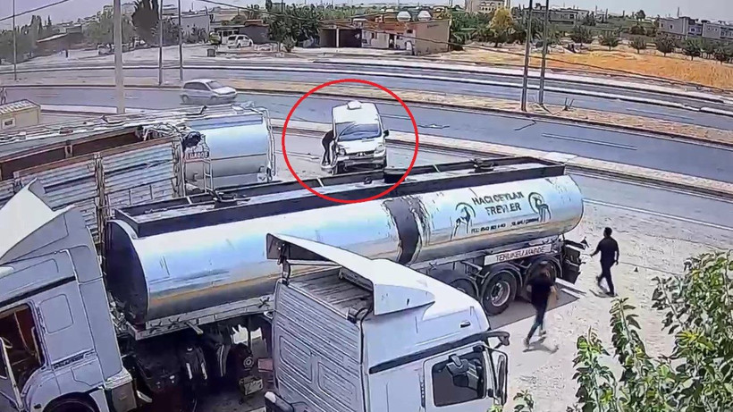 Şırnak’ta minibüsün taksiyle çarpıştığı kaza kamerada - Resim: 3