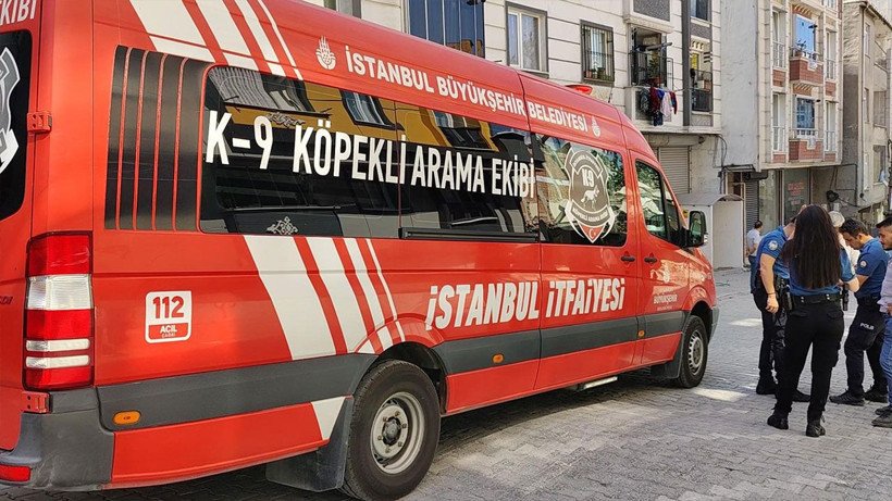 Esenyurt'ta kontrollü yıkımı yapılan 5 katlı binanın çökme anı kamerada - Resim: 4