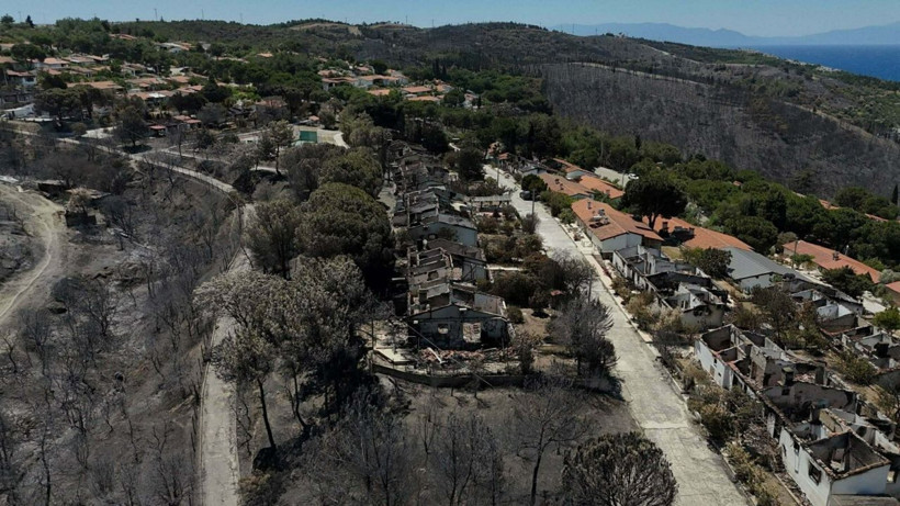 İzmir'de kahreden görüntü! Tatil merkezi griye büründü - Resim: 4