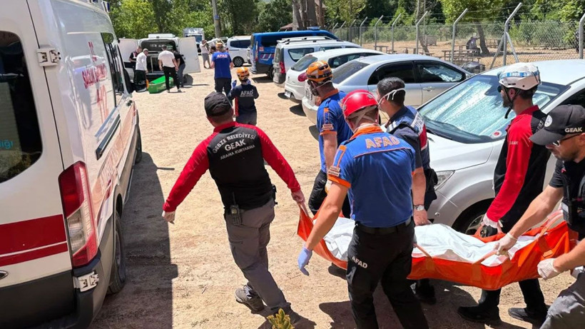 Kocaeli'de kayalıklar arasında erkek cesedi bulundu - Resim: 4
